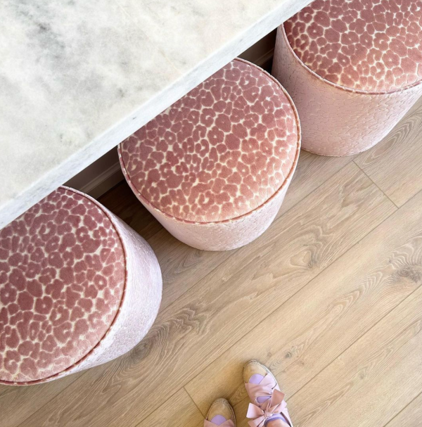THE TIGHT ROUND OTTOMAN :: LEOPARD CUT VELVET    PINK PEONY Discount - Image 5