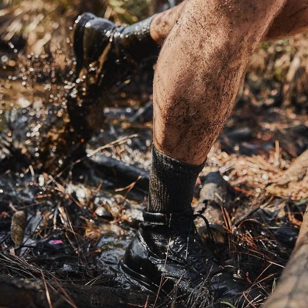 Merino Challenge Socks - Crew Hot on Sale